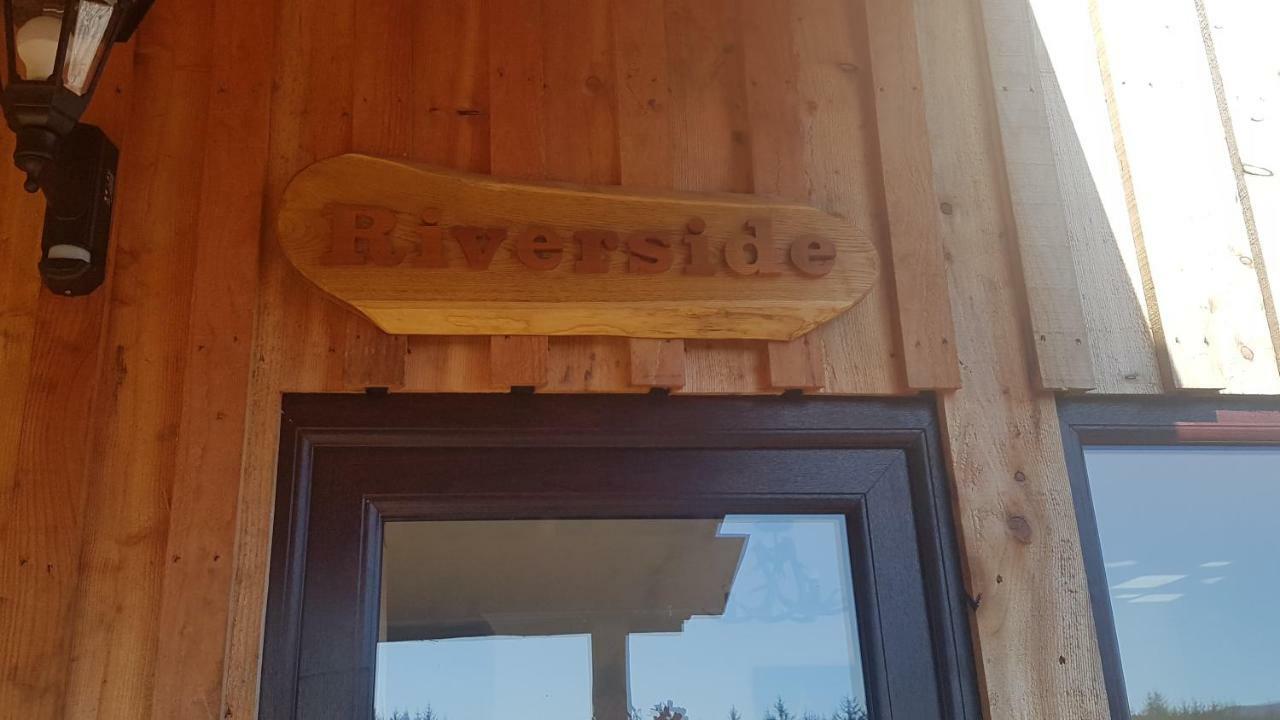 Riverside Skeabost Buitenkant foto